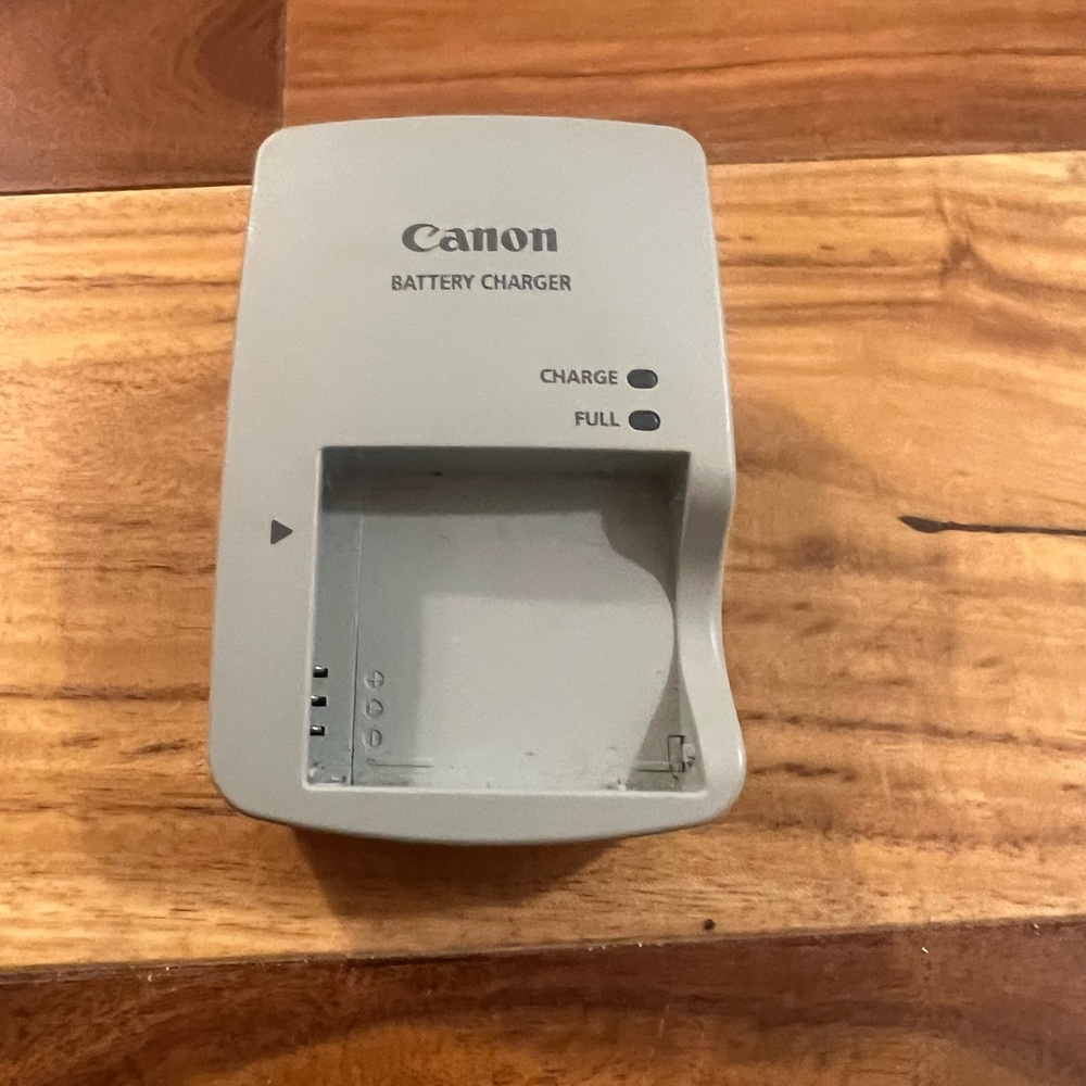 Canon Camera Battery Charger